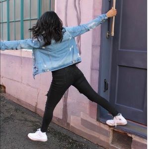 Meet your Posher, Asia